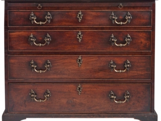 Mahogany chest of drawers with brushing slide