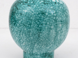 Art-deco-celadon-green-crackle-glaze-boule-shaped-vase-6