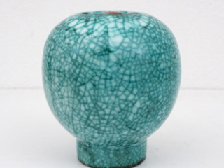 Art-deco-celadon-green-crackle-glaze-boule-shaped-vase-7