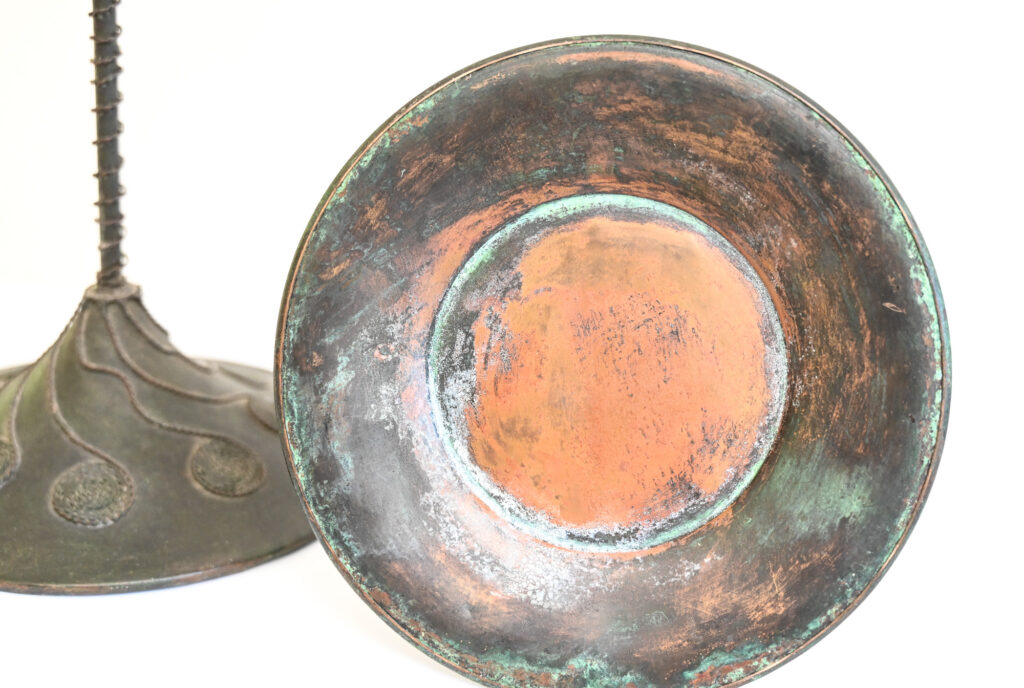 Pair of Rivière Studios Arts & Crafts Copper Candlesticks with Twisted Stems, USA 05 Pair of Rivière Studios Arts & Crafts Copper Candlesticks with Twisted Stems, USA 05