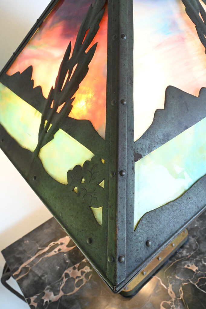 Pittsburgh Scenic Slag Glass Table Lamp 12 Pittsburgh Scenic Slag Glass Table Lamp 12