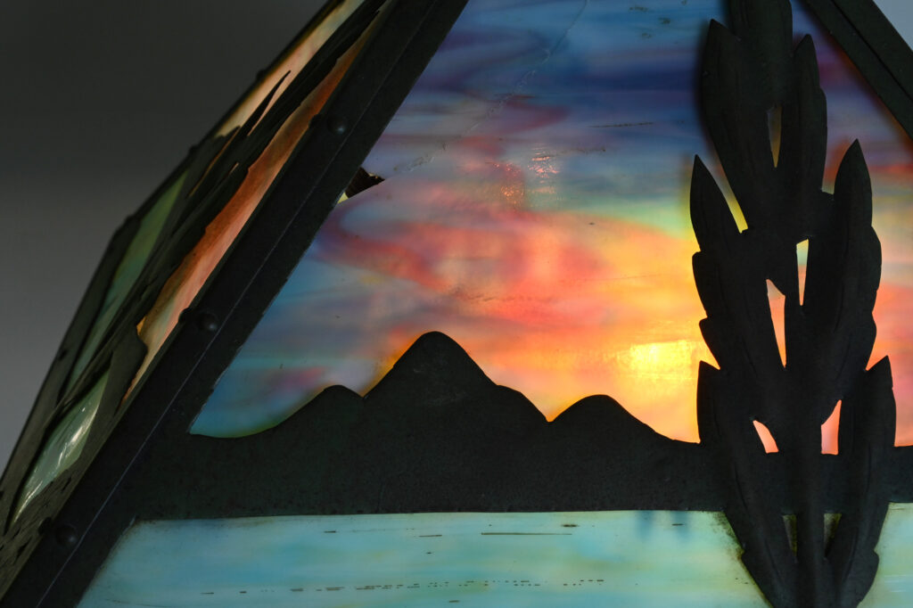 Pittsburgh Scenic Slag Glass Table Lamp 18 Pittsburgh Scenic Slag Glass Table Lamp 18