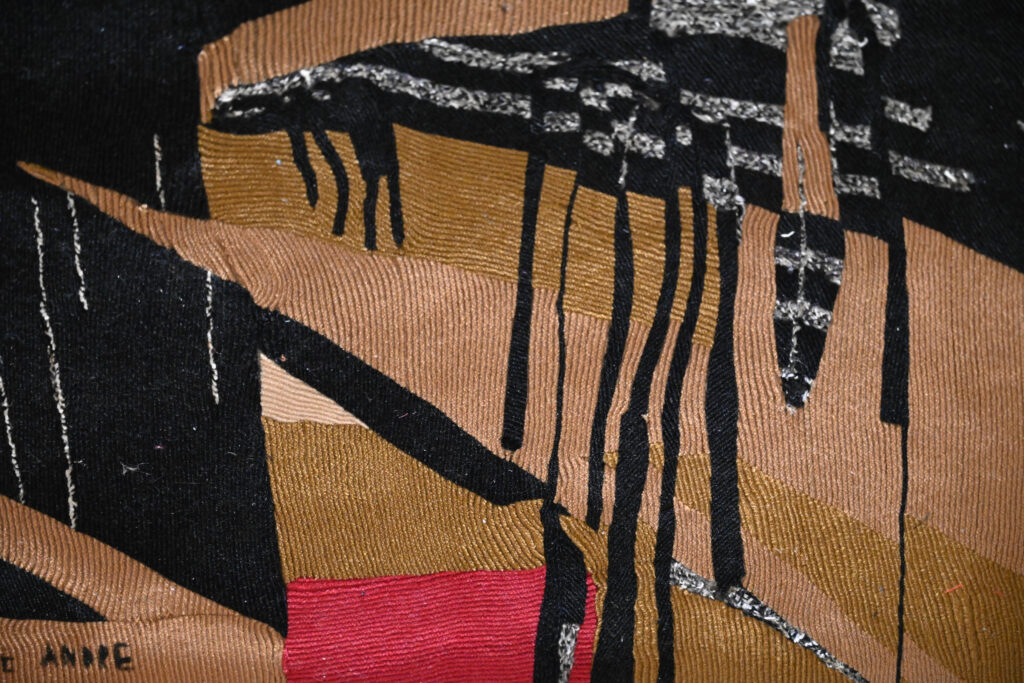 Rayon Ecarlate abstract tapestry by Maurice André 06