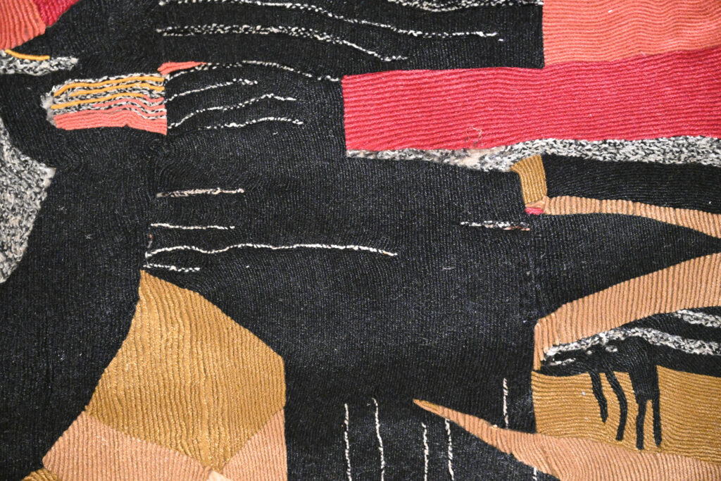 Rayon Ecarlate abstract tapestry by Maurice André 08