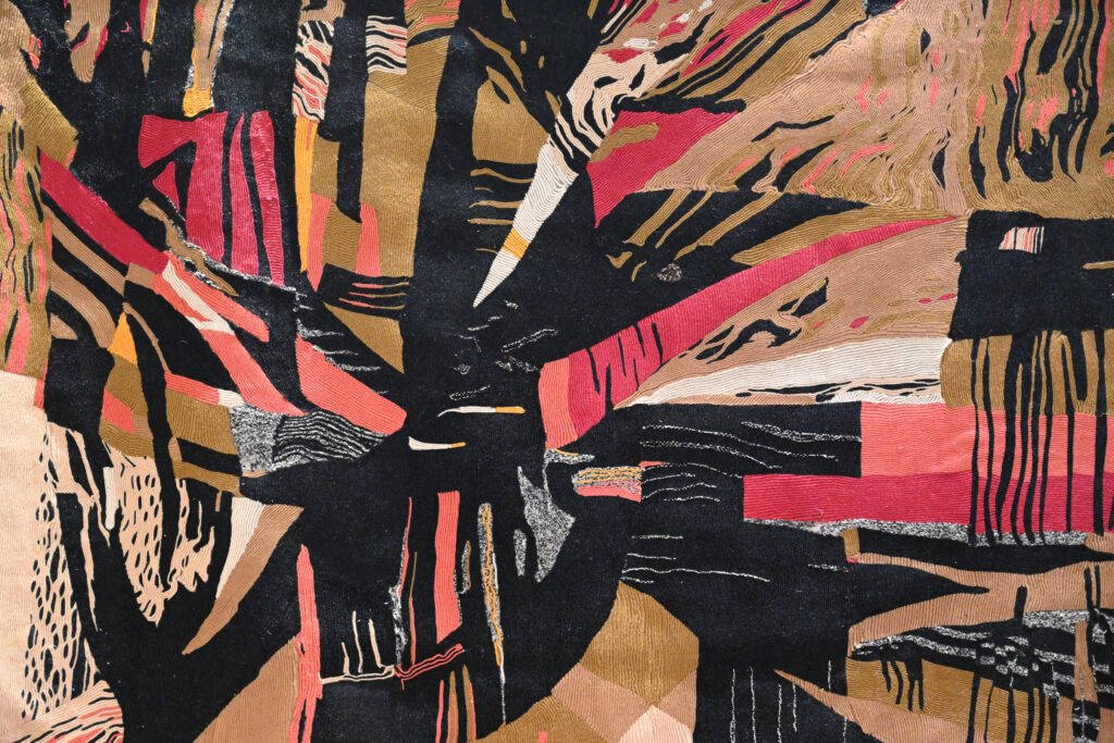 Rayon Ecarlate abstract tapestry by Maurice André 12