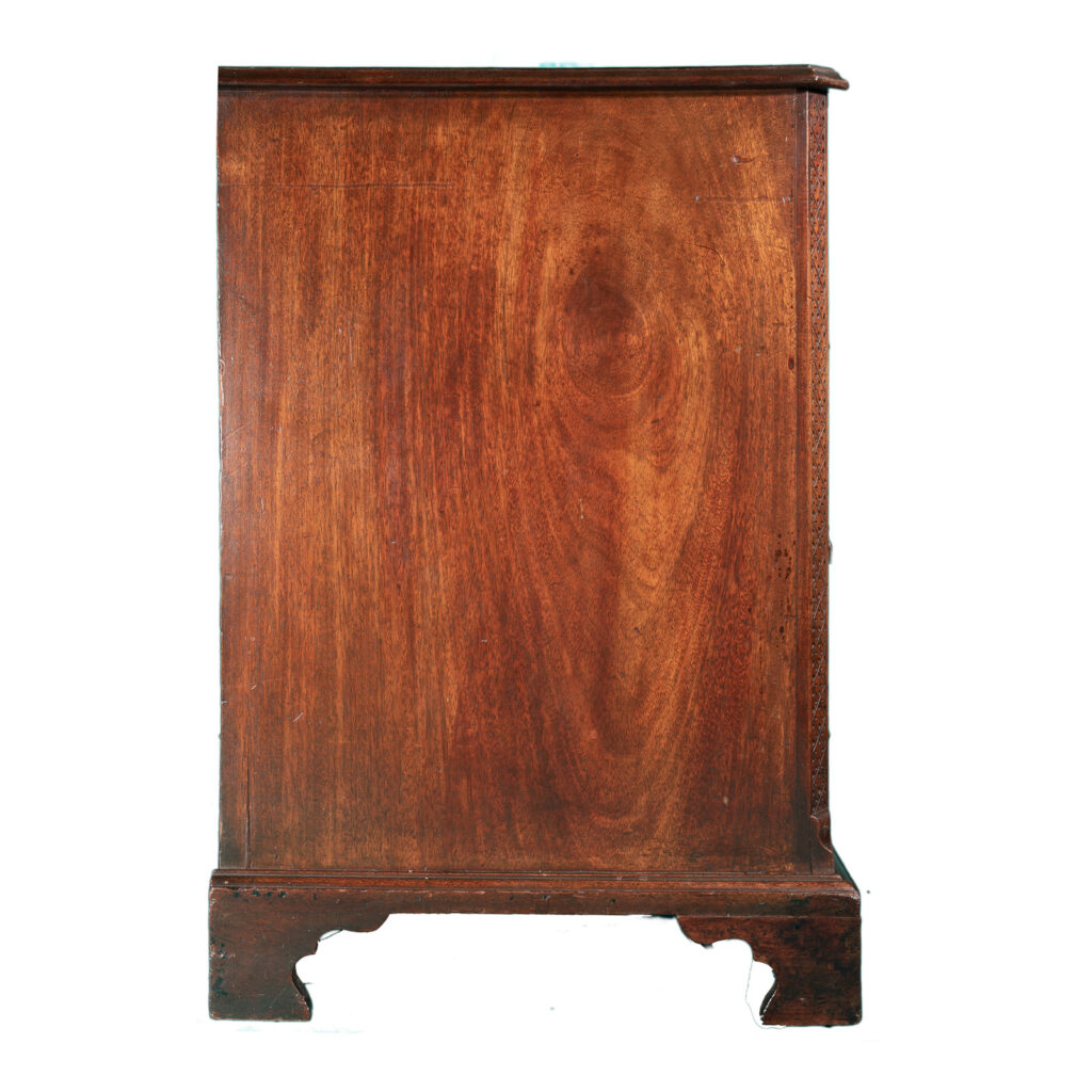 18th century Mahogany knee-hole desk-3
