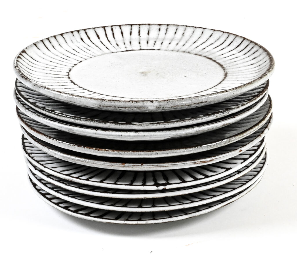 33-Ceramic-plates-dishes-serving-bowls-by-Albert-Thiry19 33-Ceramic-plates-dishes-serving-bowls-by-Albert-Thiry19