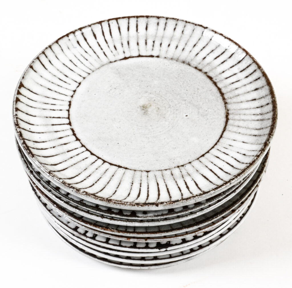 33-Ceramic-plates-dishes-serving-bowls-by-Albert-Thiry20 33-Ceramic-plates-dishes-serving-bowls-by-Albert-Thiry20