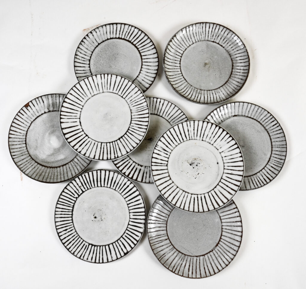 33-Ceramic-plates-dishes-serving-bowls-by-Albert-Thiry21 33-Ceramic-plates-dishes-serving-bowls-by-Albert-Thiry21