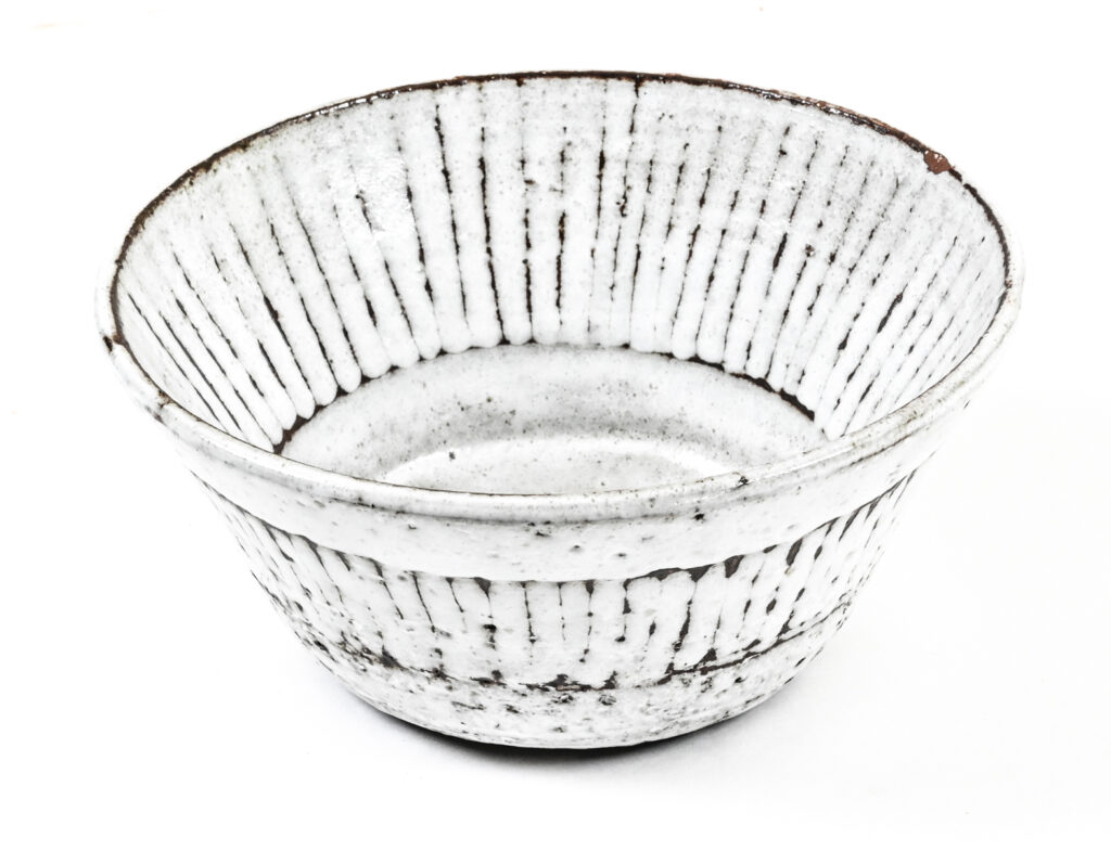 33-Ceramic-plates-dishes-serving-bowls-by-Albert-Thiry29 33-Ceramic-plates-dishes-serving-bowls-by-Albert-Thiry29