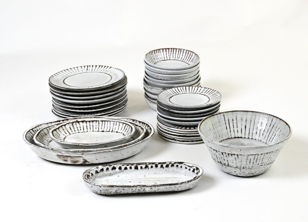 33-Ceramic-plates-dishes-serving-bowls-by-Albert-Thiry41 33-Ceramic-plates-dishes-serving-bowls-by-Albert-Thiry41