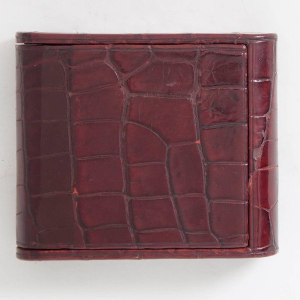 Art_Deco_travelling_barometer_and_thermometer_by_Jaeger_1_master