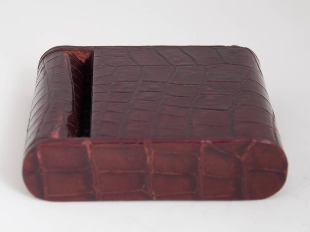 Art_Deco_travelling_barometer_and_thermometer_by_Jaeger_6_master