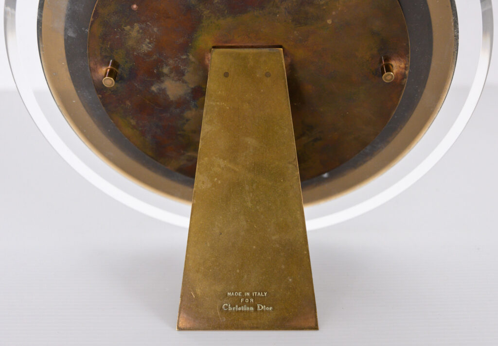 Circular-Christian-Dior-photo-frame5