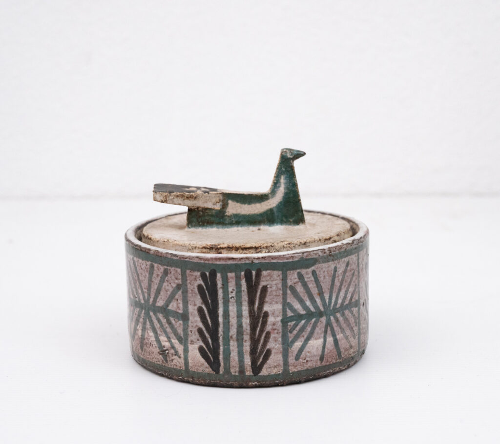 Covered-pot-by-Jean-Derval2