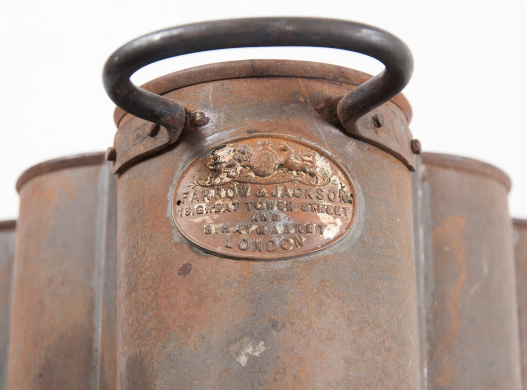 Farrow_and_Jackson_bottle_carrier-9