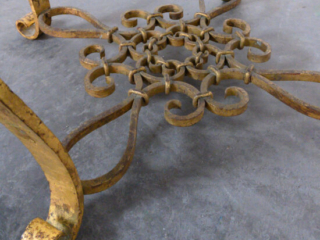 Gilded-wrought-iron-circular-low-table9