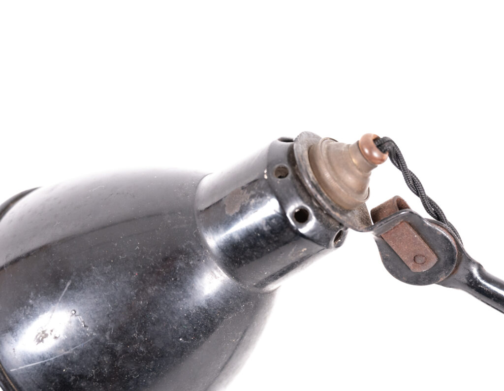 Gras-Ravel-207-model-adjustable-table-lamp4