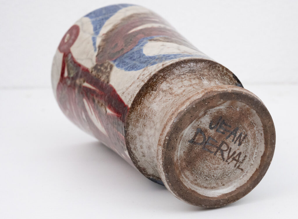 Hand-thrown-stoneware-vase-by-Jean-Derval10