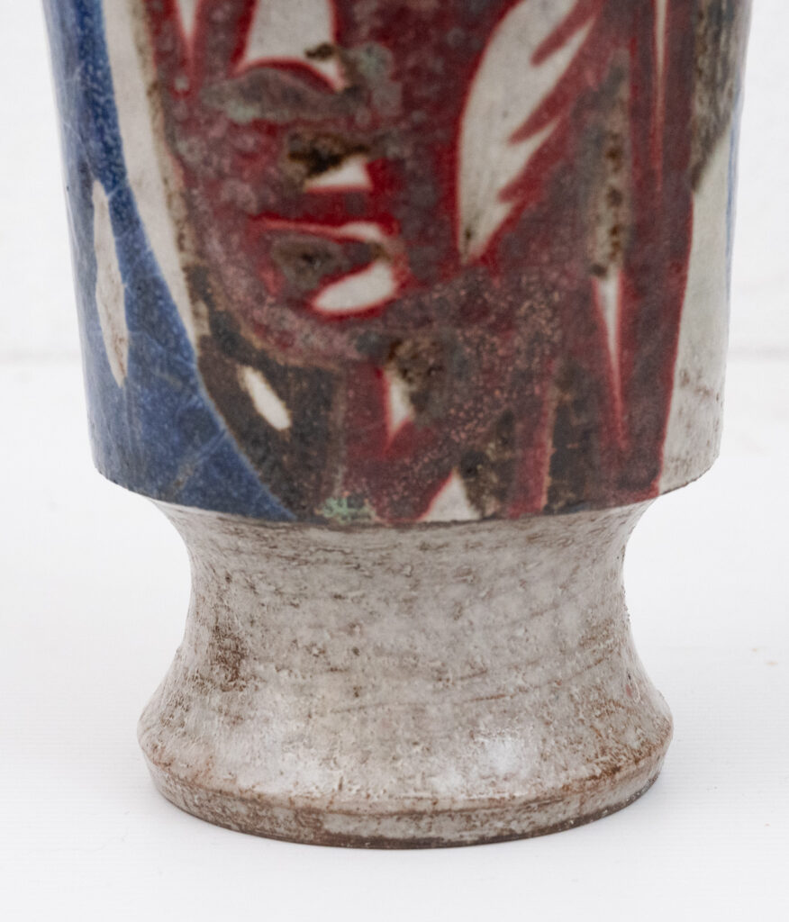 Hand-thrown-stoneware-vase-by-Jean-Derval2