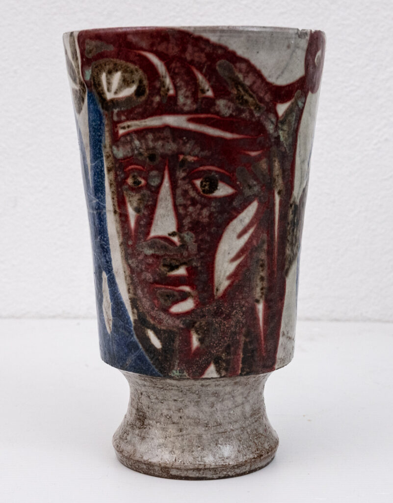 Hand-thrown-stoneware-vase-by-Jean-Derval3