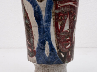 Hand-thrown-stoneware-vase-by-Jean-Derval9