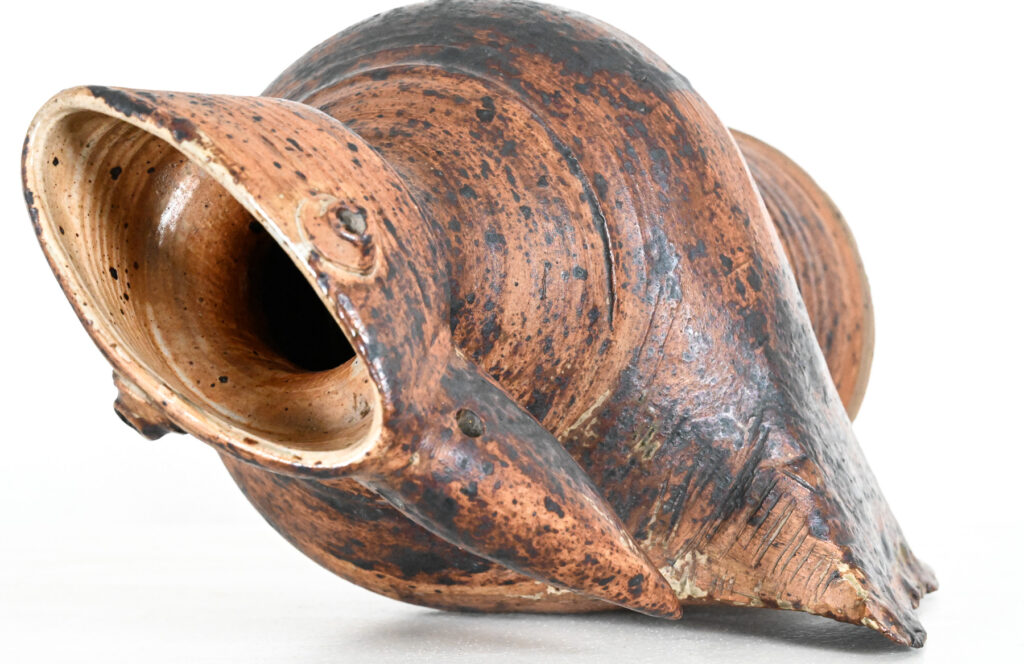 Jacques-Pouchain-Atelier-Dieulefit-bird-vase-01