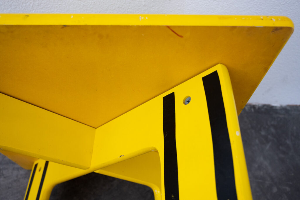 Keith-Haring-kids-table-by-Vilac11