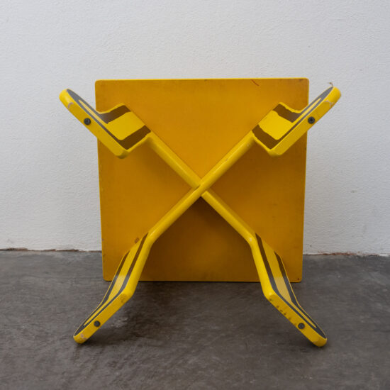 Keith-Haring-kids-table-by-Vilac12
