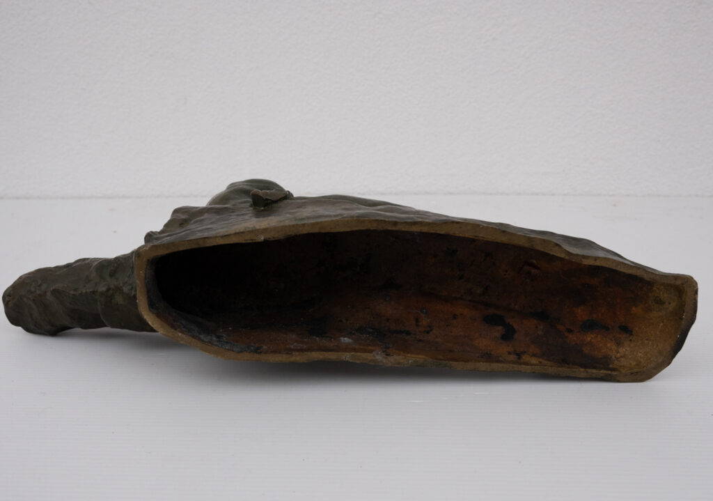 Le-Penseur-patinated-bronze-figure-by-Pierre-Le-Faguays9