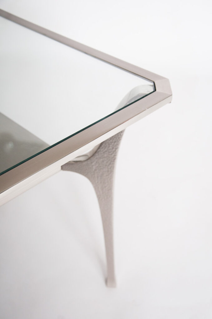 Maison Charles Potence table-1.jpg