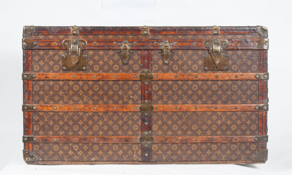 Malle a tiroirs by Louis Vuitton-1