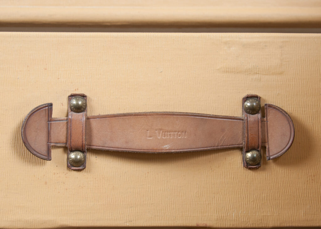 Malle a tiroirs by Louis Vuitton-11