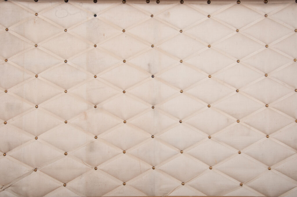 Malle a tiroirs by Louis Vuitton-12