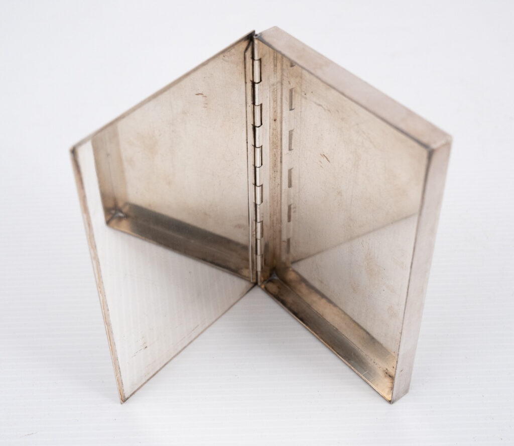 Maria-Pergay-style-Automobile-box-8