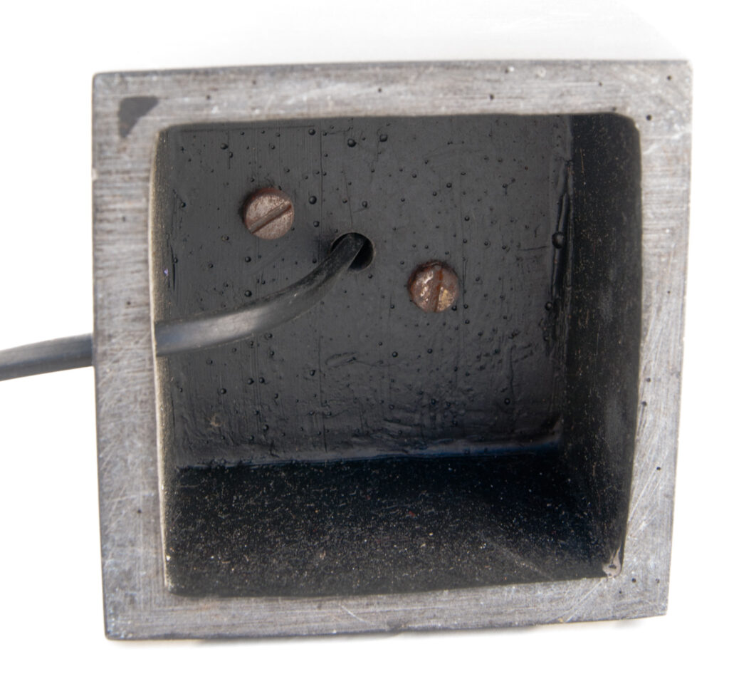 Michel Jaubert bronze sculptural table lamp-2.jpg