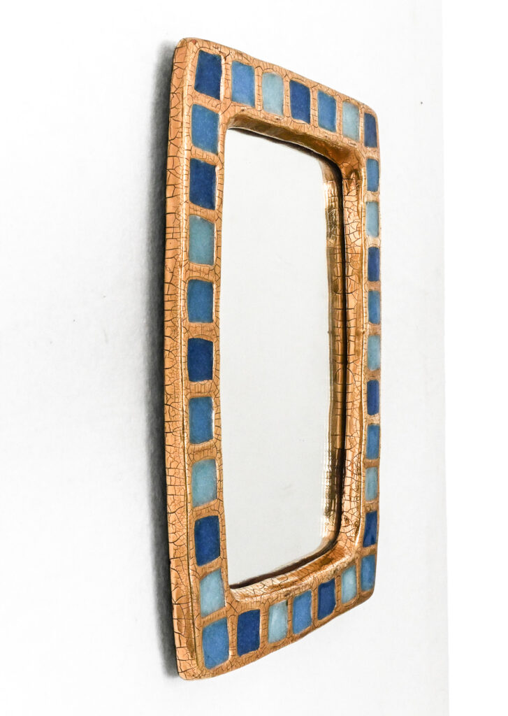 Mithé-Espelt-pâte-de-verre-long-mirror-02