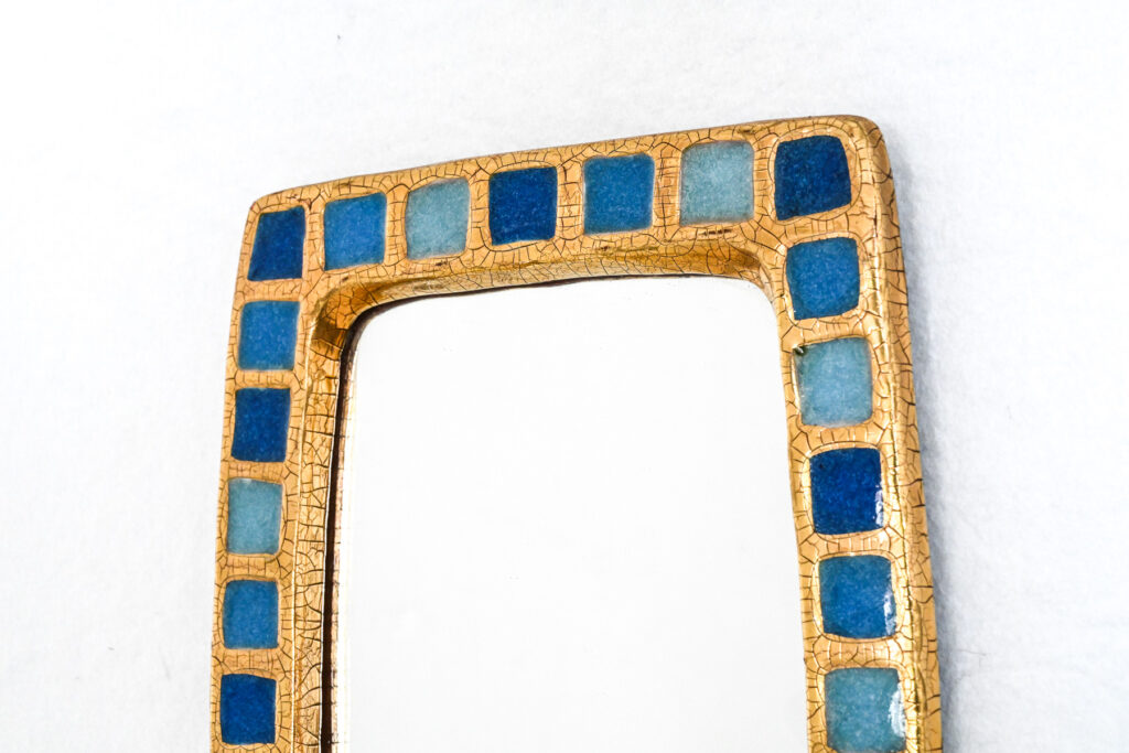 Mithé-Espelt-pâte-de-verre-long-mirror-06