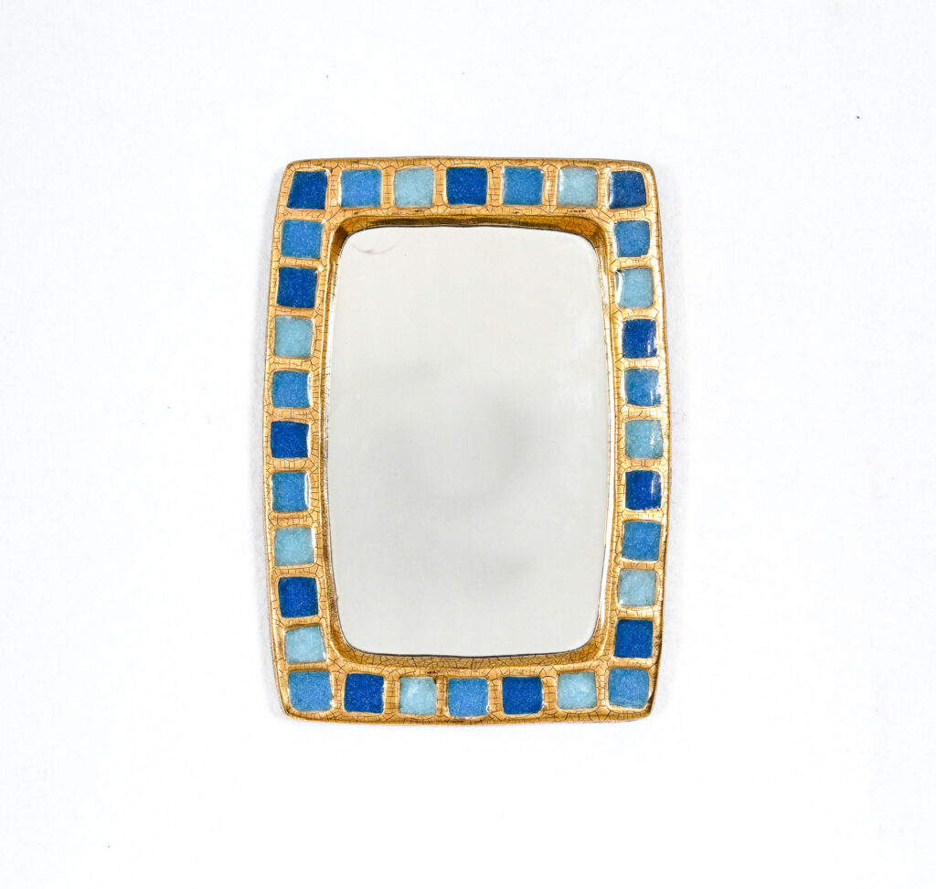 Mithé-Espelt-pâte-de-verre-long-mirror-11