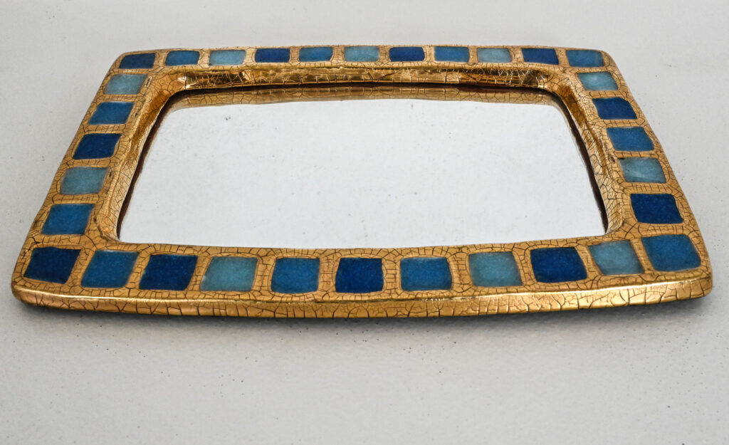 Mithé-Espelt-pâte-de-verre-long-mirror-17