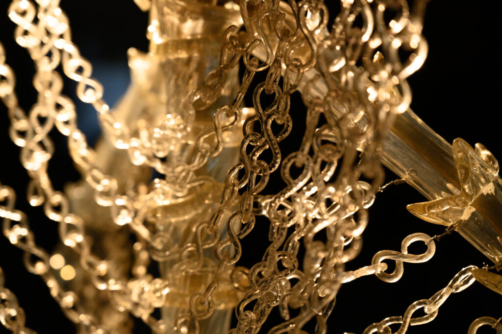 Murano-galleon-light-by-Seguso-for-Veronese11