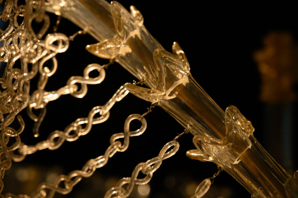 Murano-galleon-light-by-Seguso-for-Veronese12