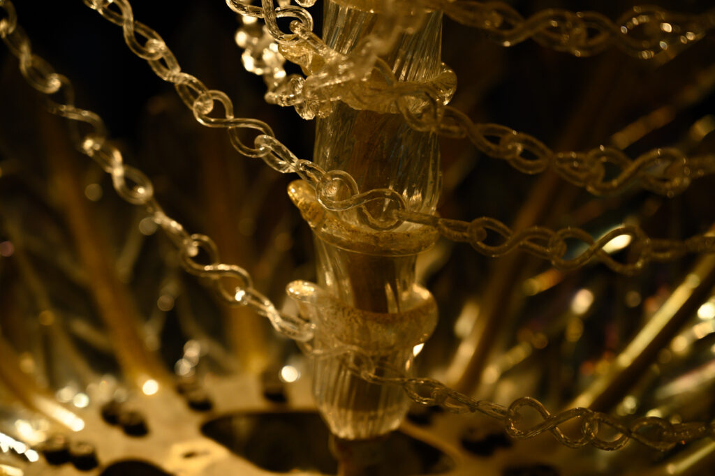 Murano-galleon-light-by-Seguso-for-Veronese13