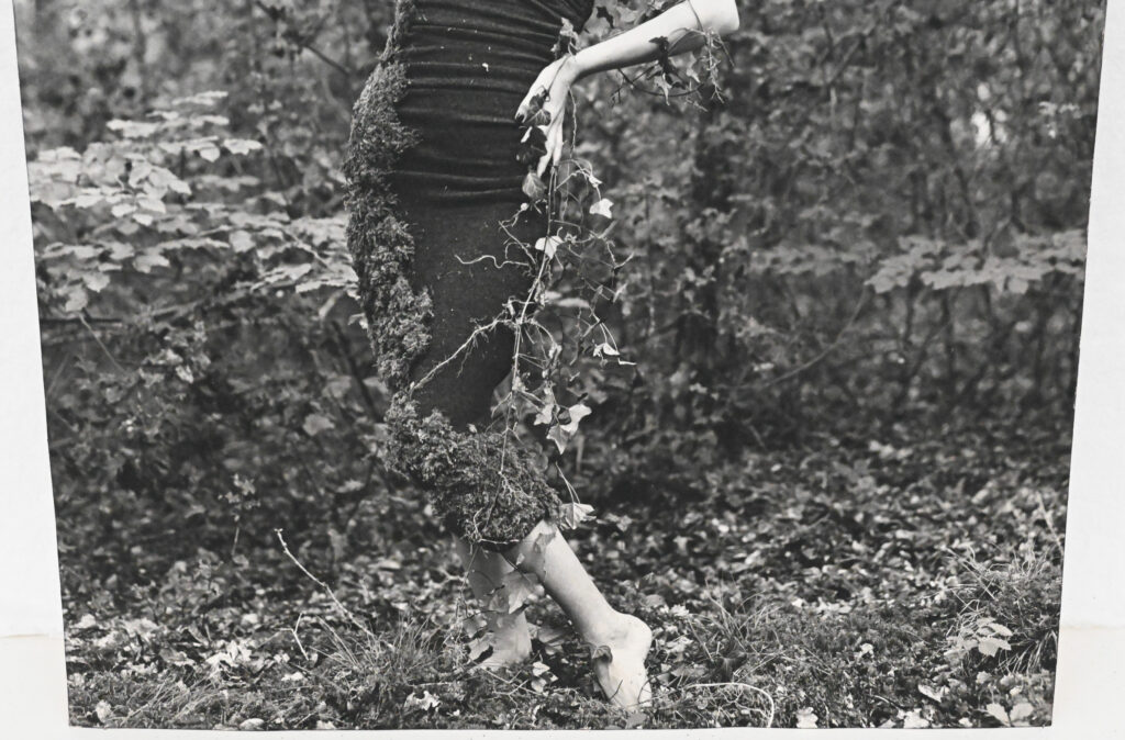 Original-photograph-of-model-in-the-woods-by-Bruce-Weber-2-07