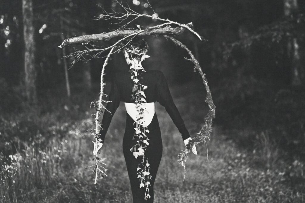 Original-photograph-of-model-in-the-woods-by-Bruce-Weber-3-06