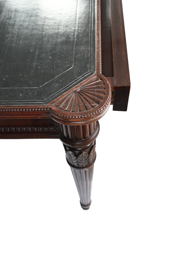 Pierre-Berge-library-table-20