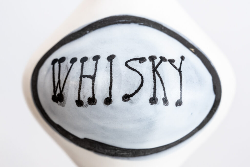 Roger-Capron-Whisky-flask-04