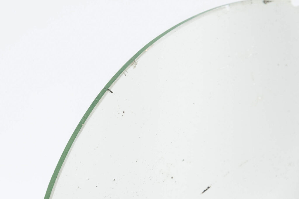 Round modernist table Mirror-3.jpg