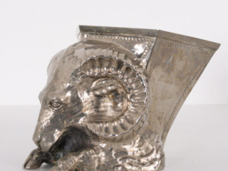 Silver-plated-vase-by-Gabriella-Crespi3