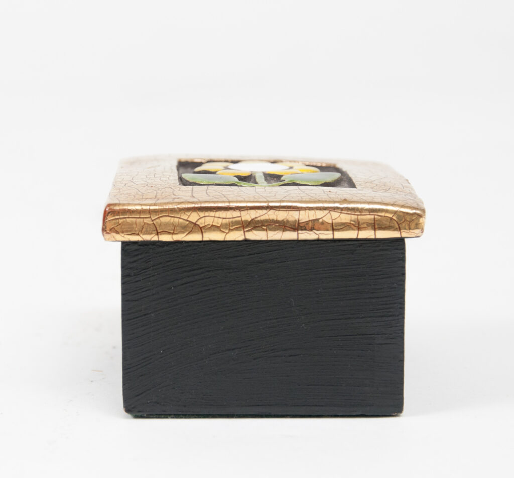 Small-covered-box-by-François-Lembo-7